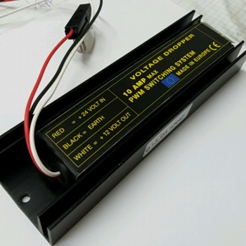 PRETVORNIK NAPETOSTI IZ 24V NA 12V 10A MOS-FET 1621 