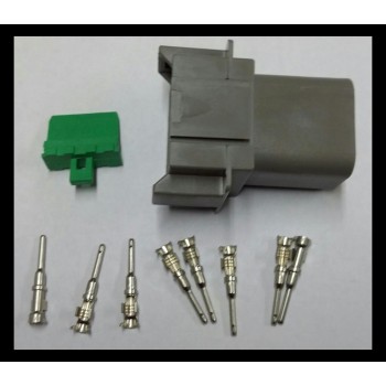 4058 Deutsch konektor 8 polni z moškimi končniki in zaklopom